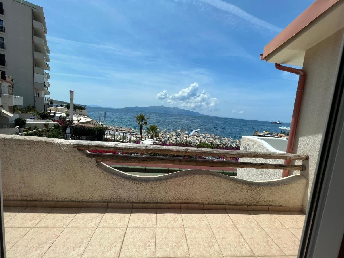 Wonderful Bay * Sarandë