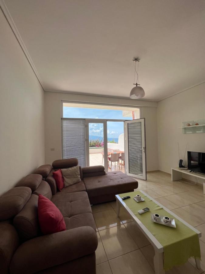 Wonderful Bay Apartment
